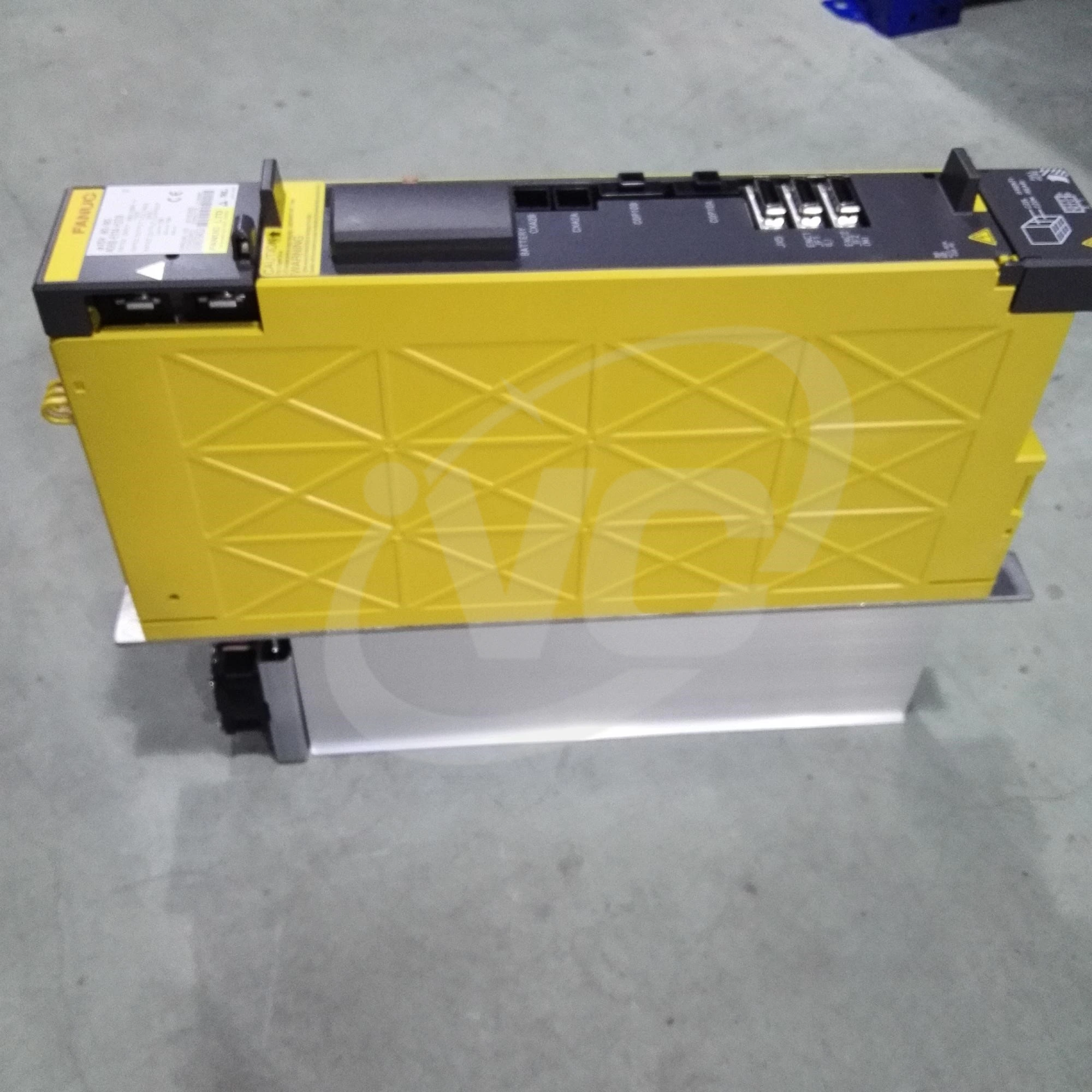 FANUC A06B-6114-H209 Alpha iSV 80/80 dual-axis servo amplifier angle view